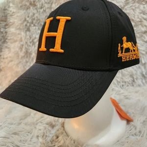 New Men/ Womenbaseball hat. Design HERMS-S